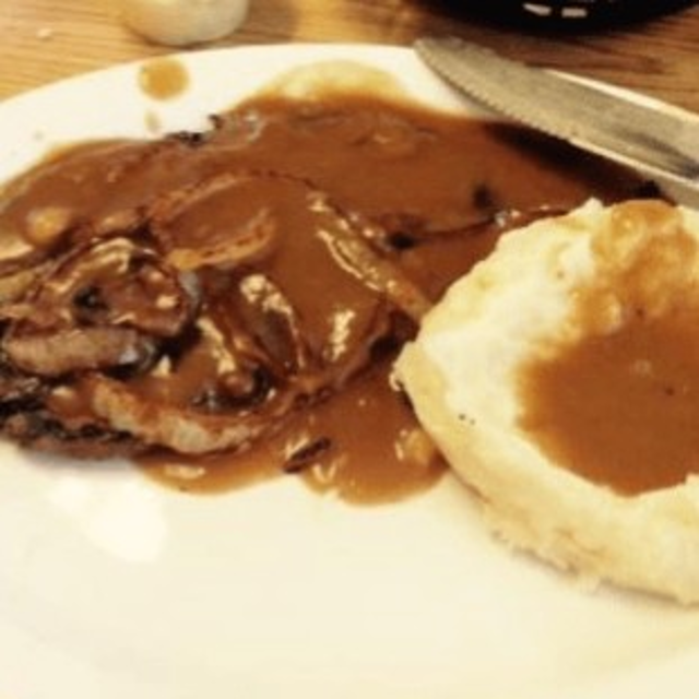 Dinner: Classic Tender Beef Liver & Onions.