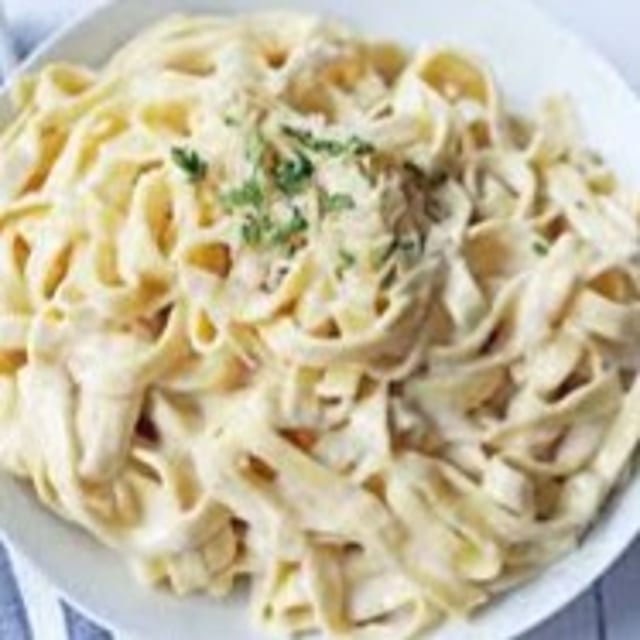 Fettuccine Alfredo (Dinner).