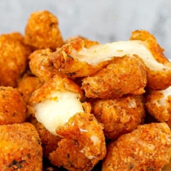 Cheese Curds (15 Pieces).